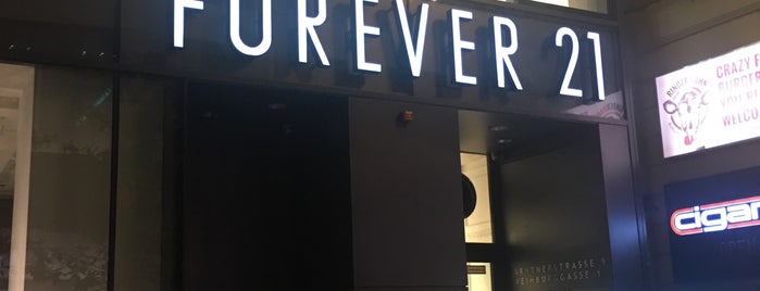 Forever 21 is one of Вена.