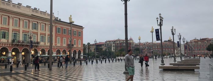 Place Masséna is one of Linaさんのお気に入りスポット.