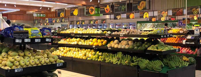 SM Supermarket is one of Tempat yang Disukai Jason.