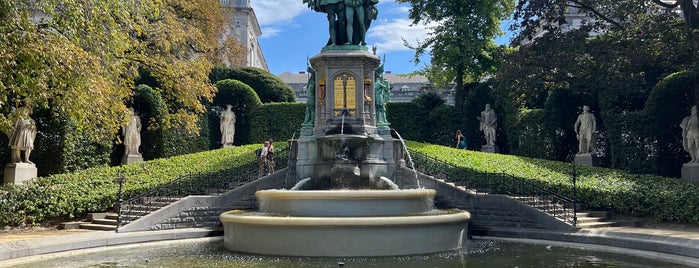 Les Dix Grands Hommes du 16ème Siècle is one of 🇧🇪Brussel.