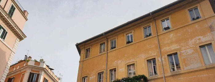 Trastevere is one of Aslıさんのお気に入りスポット.