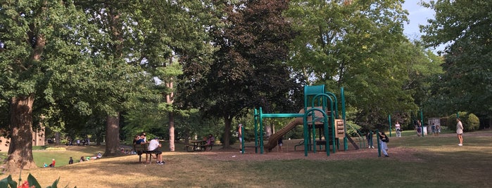 Simcoe Park is one of Lugares favoritos de Kyo.