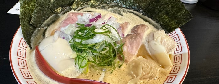 らぁ麺すみれ堂 is one of 食べたいラーメン（神奈川）.