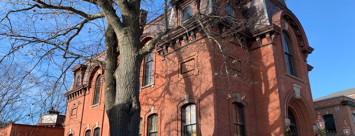 St. Johnsbury Athenaeum is one of สถานที่ที่ Stuart ถูกใจ.