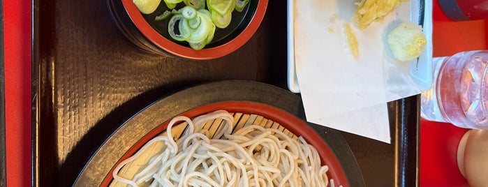 たけ屋 is one of うどん.