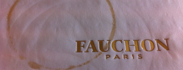 Le Café Fauchon is one of Paris da Constance.