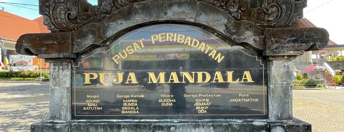 Pusat Peribadatan Puja Mandala is one of hidden location.