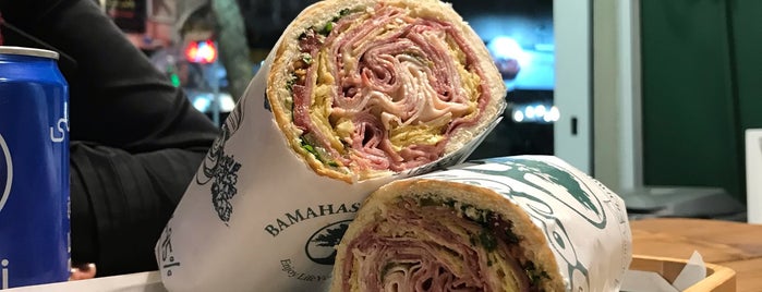 Bamahas Sandwich is one of Posti che sono piaciuti a Hamilton.
