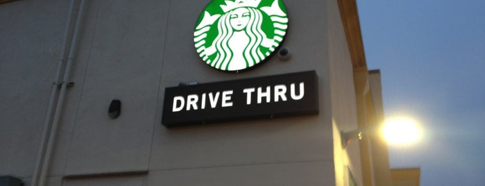Starbucks is one of Joey 님이 좋아한 장소.