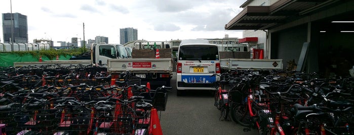 B4-05 DOCOMO BIKESHARE Harumi Bike Port - Tokyo Chuo City Bike Share is one of 中央区コミュニティサイクル - Tokyo Chuo City Bike Share.