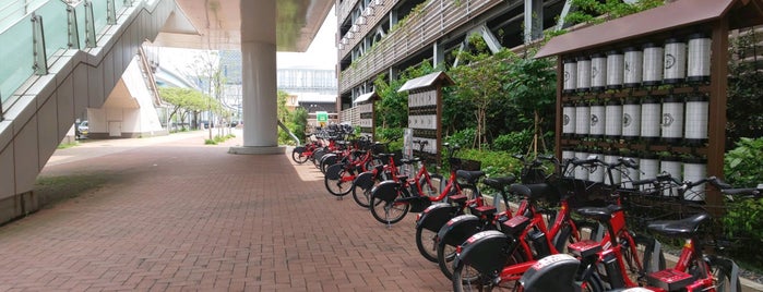 江東区臨海部コミュニティサイクル H1-22.豊洲市場 is one of 東京の東側のバイクシェアのサイクルポート🚲.