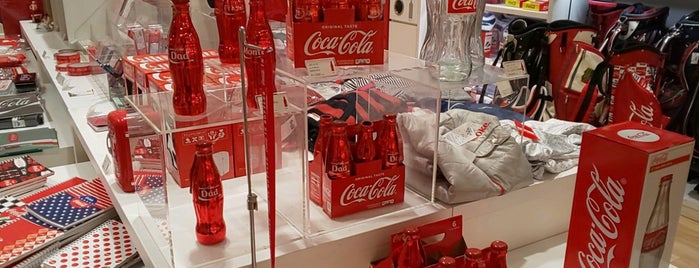 Coca-Cola Store is one of Tokyo.