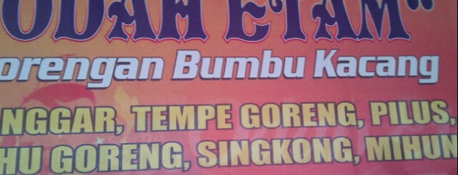 Odah Etam Gorengan Bumbu Kacang is one of Samarinda, INDONESIA.