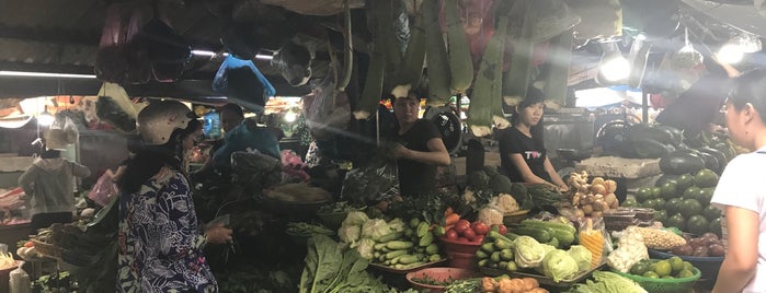 Chợ Thái Bình is one of Sai Gon Flea Markets.