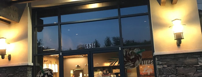 Starbucks is one of James : понравившиеся места.