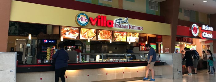 Villa Fresh Italian Kitchen is one of Locais curtidos por Nicolás.