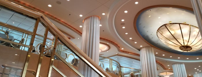 Royal Caribbean - Jewel Of The Seas is one of Hoteles en que he Alojado.