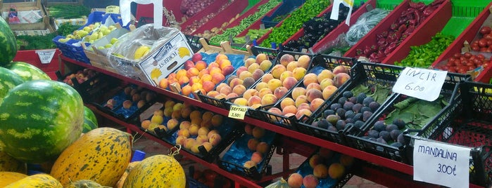 Görmez Market is one of สถานที่ที่ renklimelodiblog ถูกใจ.