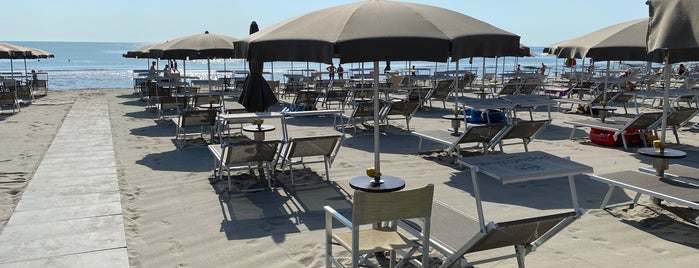 Peperittima Beach Club is one of Riviera Adriatica 4th part.