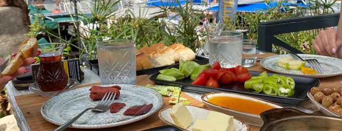 Gusto Restaurant & Lounge is one of kaş kalkan.