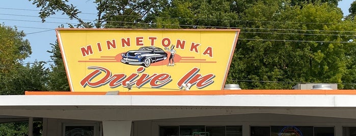 Minnetonka Drive In is one of Bev'in Beğendiği Mekanlar.