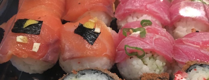 Sushi Shop is one of Darwin : понравившиеся места.