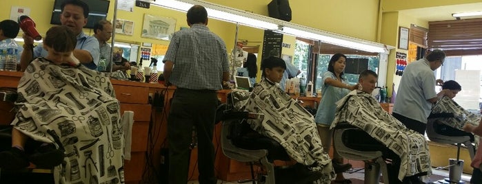 Camillo Barber Shop is one of Davidさんのお気に入りスポット.