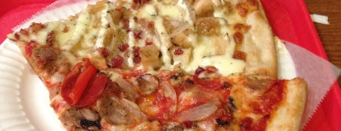 New York Pizza Suprema is one of Posti che sono piaciuti a Primo.