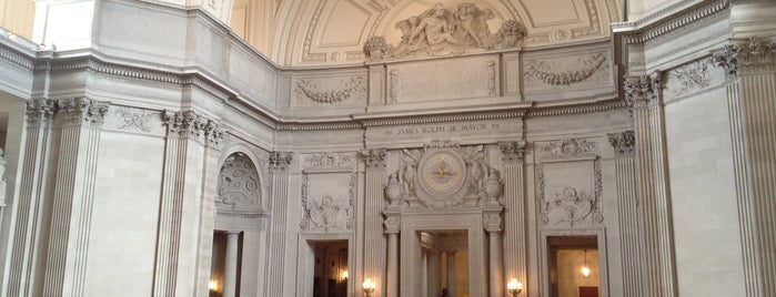 San Francisco City Hall is one of Tempat yang Disukai jenny.
