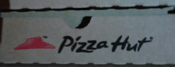 Pizza Hut is one of BXL - World Groceries.