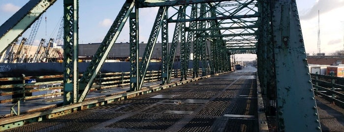 Grand Street Bridge is one of Lugares favoritos de Ba¡lعyڪ®.