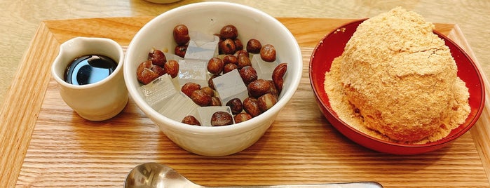 Okame is one of 食べたいスイーツ.