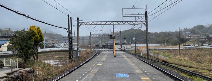 Kaminogo Station is one of 近鉄山田線・鳥羽線・志摩線.