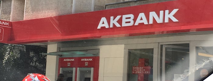 Akbank is one of Lugares favoritos de Engin.