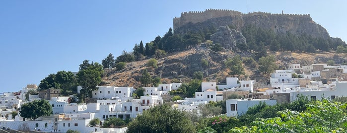 Lindos is one of Rodos.