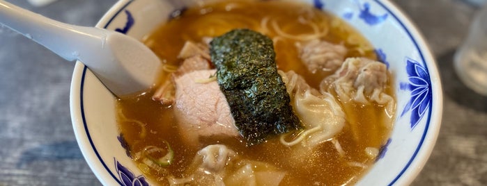 支那そば りょうたん亭 is one of Ramen13.