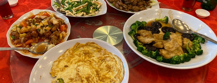 汉记冷气海鲜酒家 is one of Kampar Food Hunt.