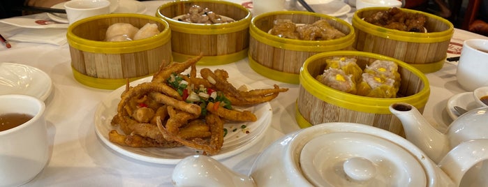 Eastern Garden Chinese Restaurant is one of Adelaide.