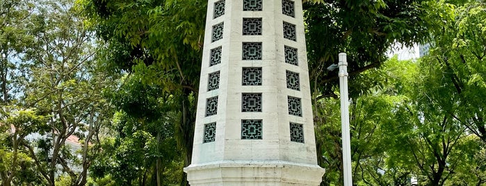 Lim Bo Seng Memorial is one of Singapore's Popular Places.