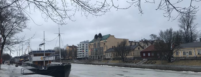 Aurajoki is one of Kalleさんのお気に入りスポット.