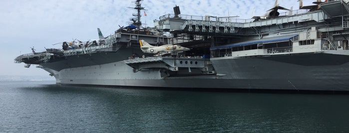 USS Midway Museum is one of Locais curtidos por David.