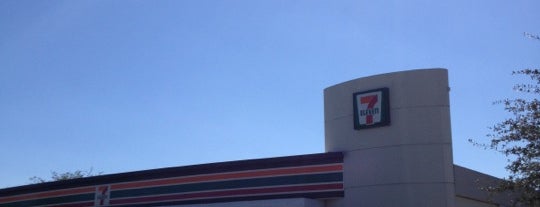 7-Eleven is one of Ali Canさんのお気に入りスポット.