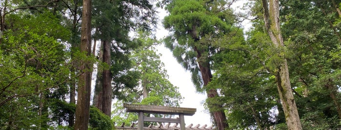 Ise Jingu Naiku Shrine is one of Lugares favoritos de Makiko.