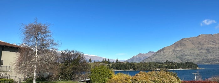 Copthorne Hotel Queenstown Lakefront is one of Locais curtidos por Makiko.