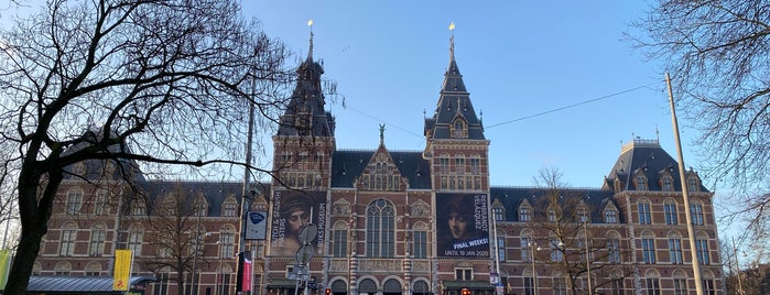 Rijksmuseum is one of Lieux qui ont plu à Makiko.