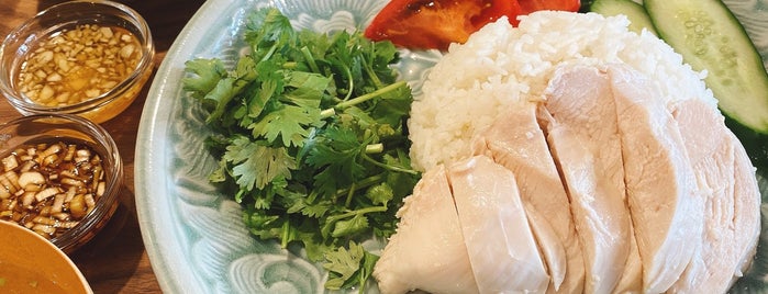 Thailand Kitchen たびする子ぞう is one of Lugares favoritos de Makiko.