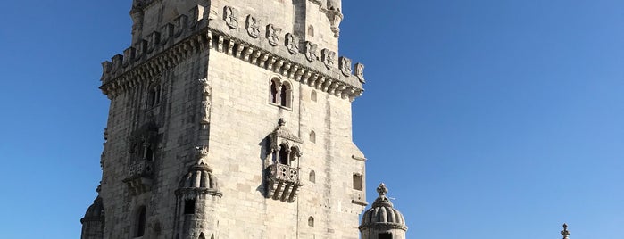 Torre de Belém is one of Tempat yang Disukai Makiko.