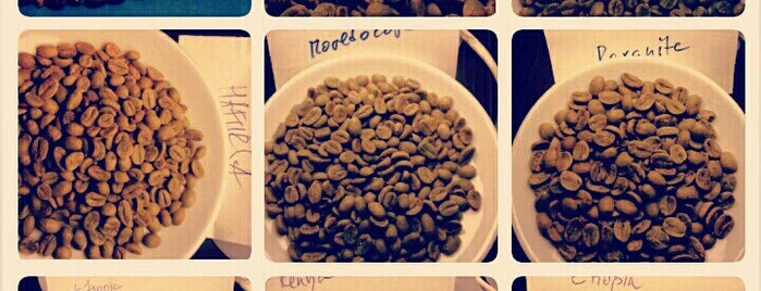 9 Grams Coffee Roasters is one of Costadoro Caffeterie`s.