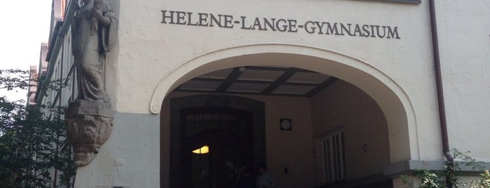 Helene-Lange Gymnasium is one of Hamburg.