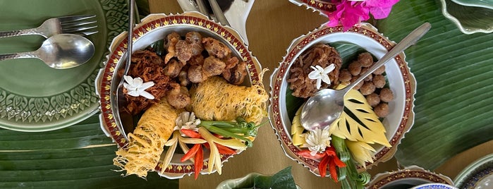 AoyWaan Riverside Thai Cuisine is one of นครปฐม.